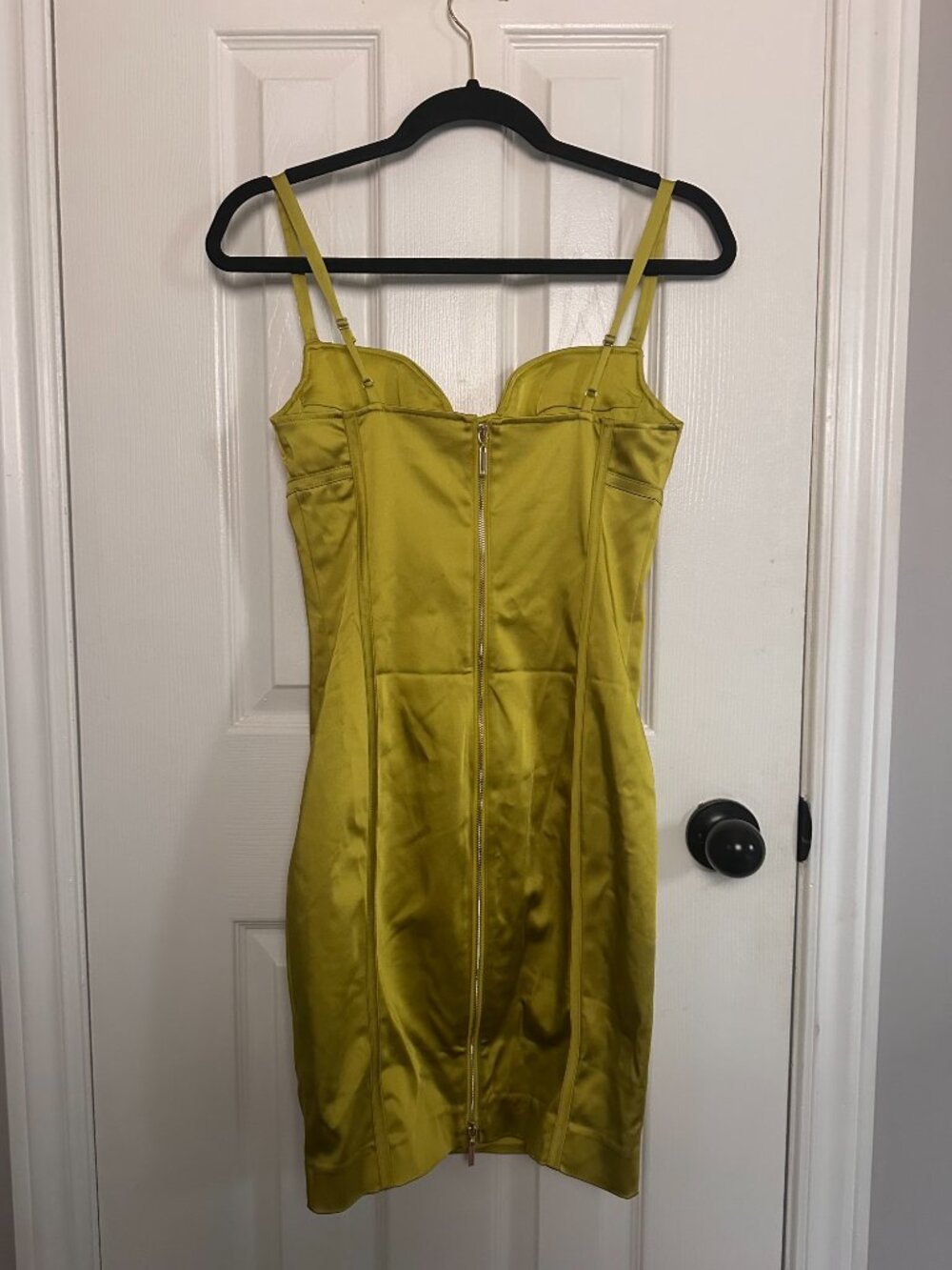 Marciano Satin Foxy Dress - Size 4 NWT - Picture 2 of 4